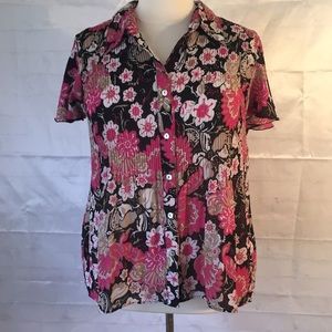 Buttoned down blouse with floral design